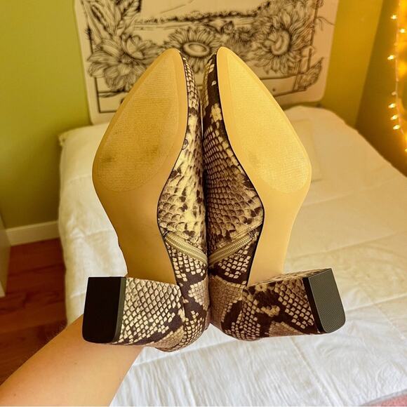 NWOT✨ Steve Madden Snake Print Tristine Ankle Booties 🐍🩶 - Picture 3 of 5
